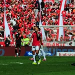 Inter perde para o Mirassol, em casa, e volta a se complicar no Brasileirão