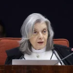 Ministra do Supremo Cármen Lúcia vota para condenar Eduardo Bolsonaro por difamação
